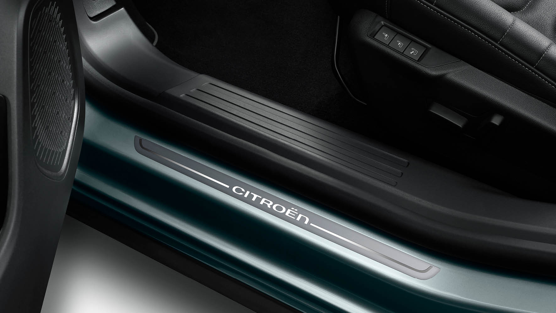 CITROEN ALL NEW CITROEN C4 Set of 2 front door sill protectors - Brushed aluminium