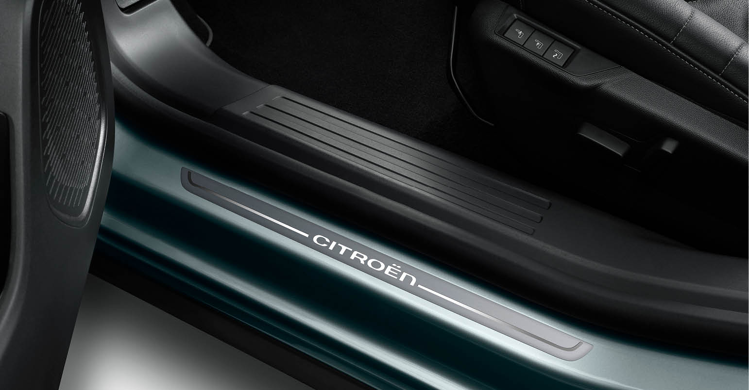 CITROEN ALL NEW CITROEN C4 Set of 2 front door sill protectors - Brushed aluminium